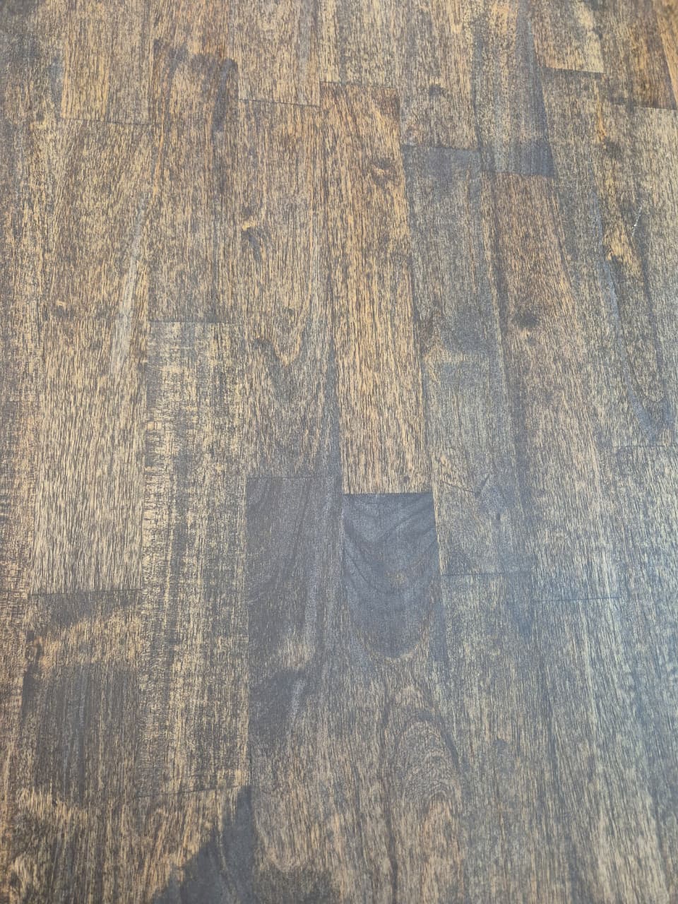 Rubber wood top finish sample — natural and dark stained wood grain